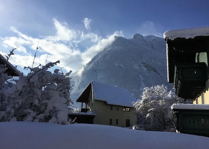 Neureiter 아파트 골링안데살자흐